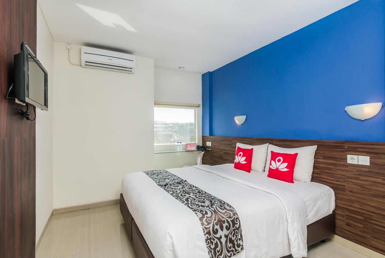 Zen Rooms Basic Jimbaran Taman Mulia Экстерьер фото