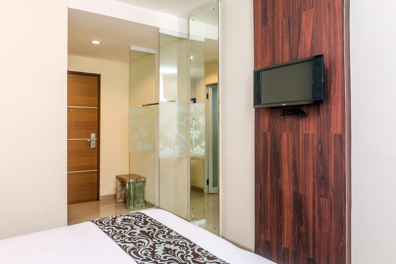 Zen Rooms Basic Jimbaran Taman Mulia Экстерьер фото