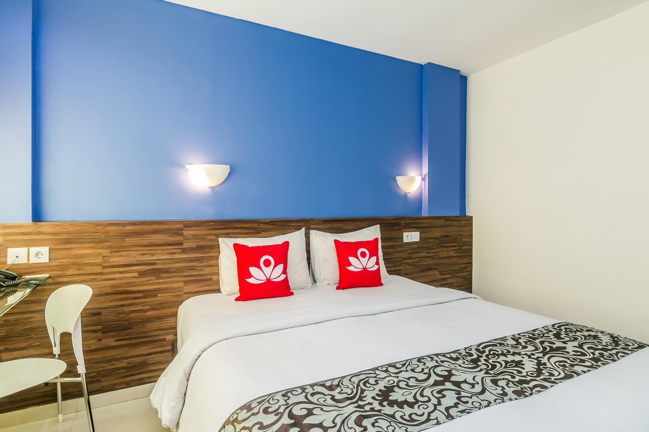 Zen Rooms Basic Jimbaran Taman Mulia Экстерьер фото